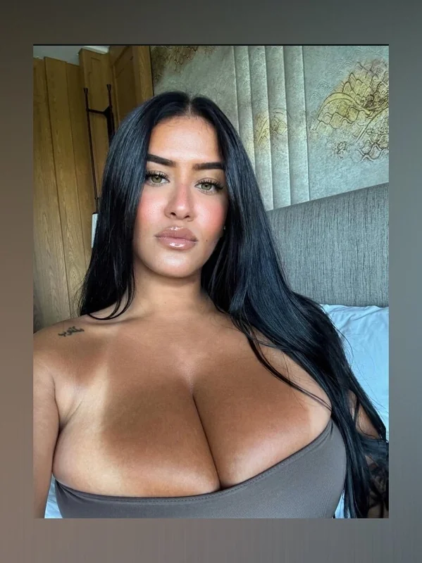 Hanaaels OnlyFans Profile