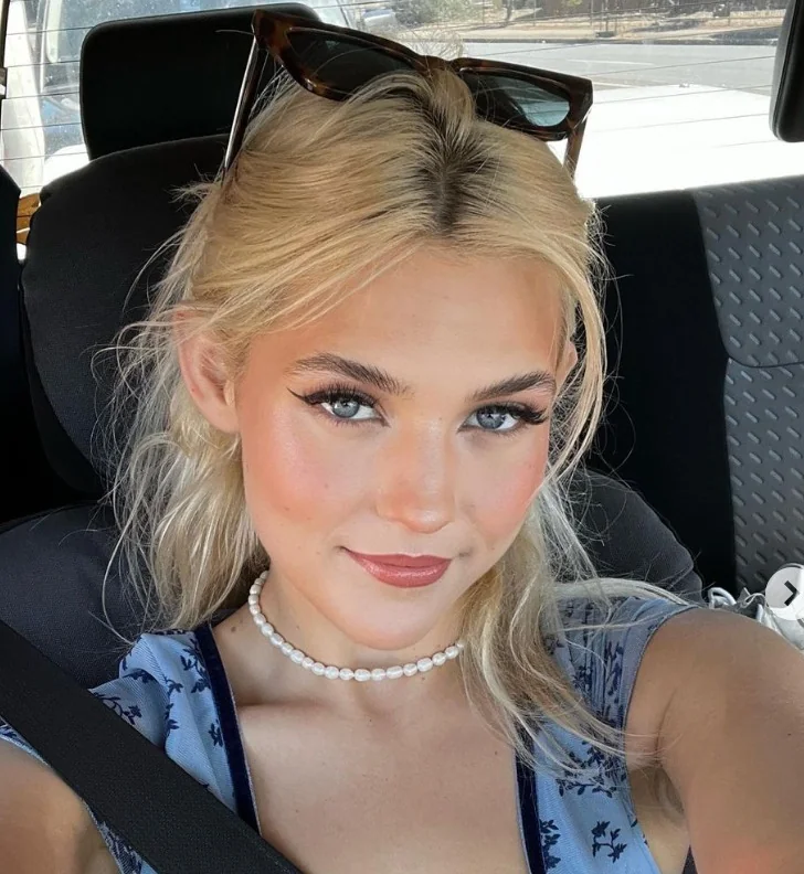 Julia OnlyFans Profile