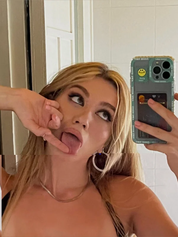 POLINA OnlyFans Profile