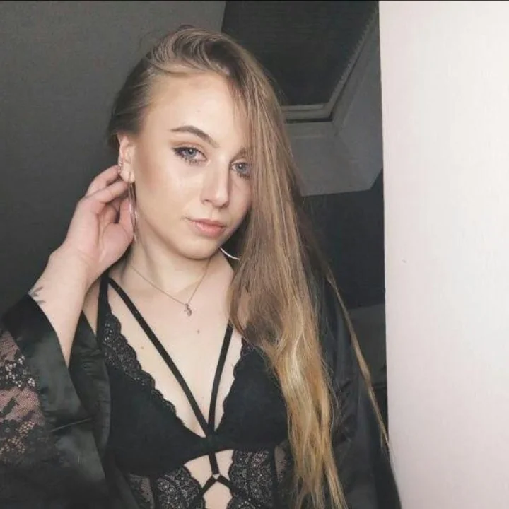 ʀᴇᴇ ᴘʀᴏɪʟᴇ OnlyFans Profile