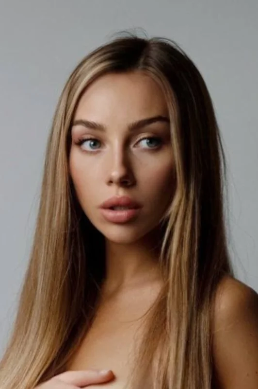 Emilia Fox - OnlyFans Creator Profile Picture