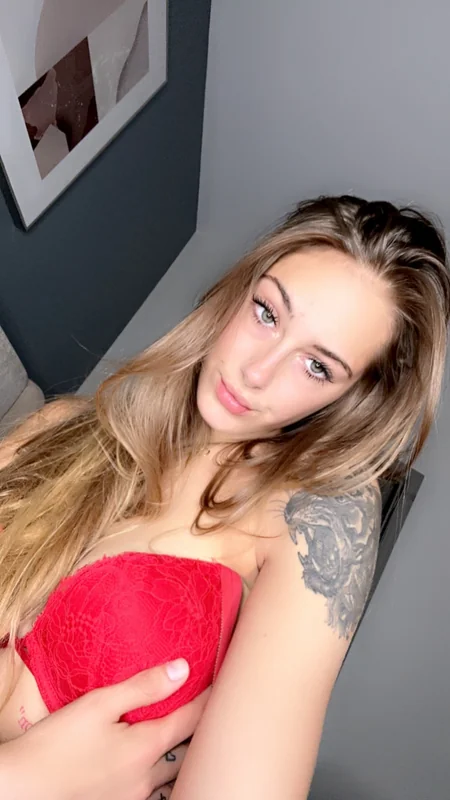 Ivee OnlyFans Profile