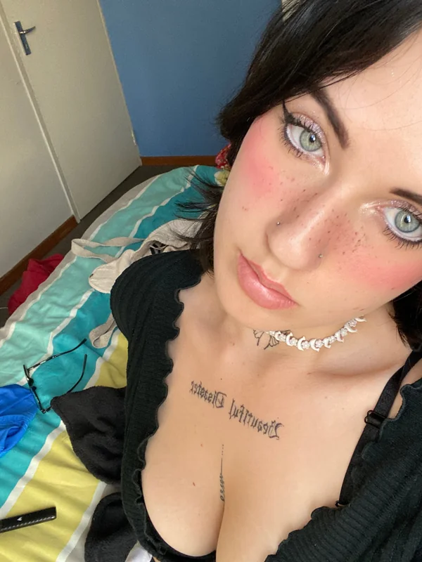 Kitty OnlyFans Profile