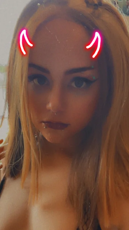 Lily Star OnlyFans Profile