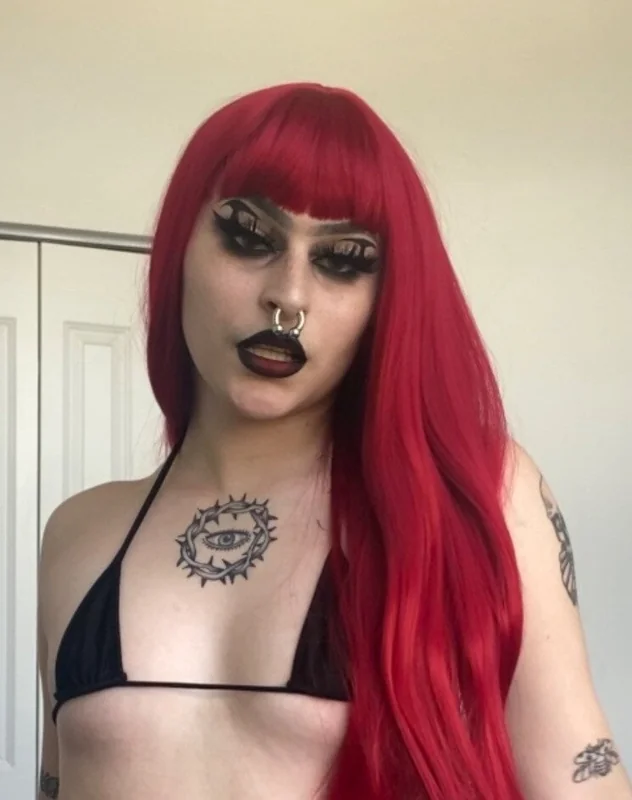 Alice OnlyFans Profile