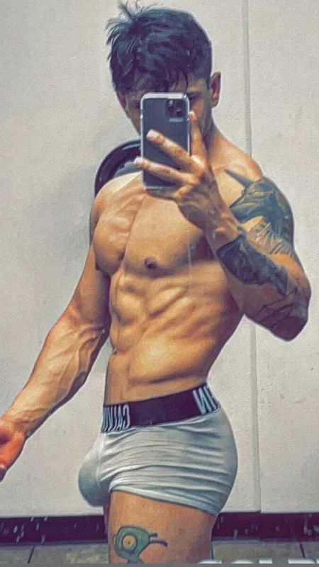 Imtheroman OnlyFans Profile