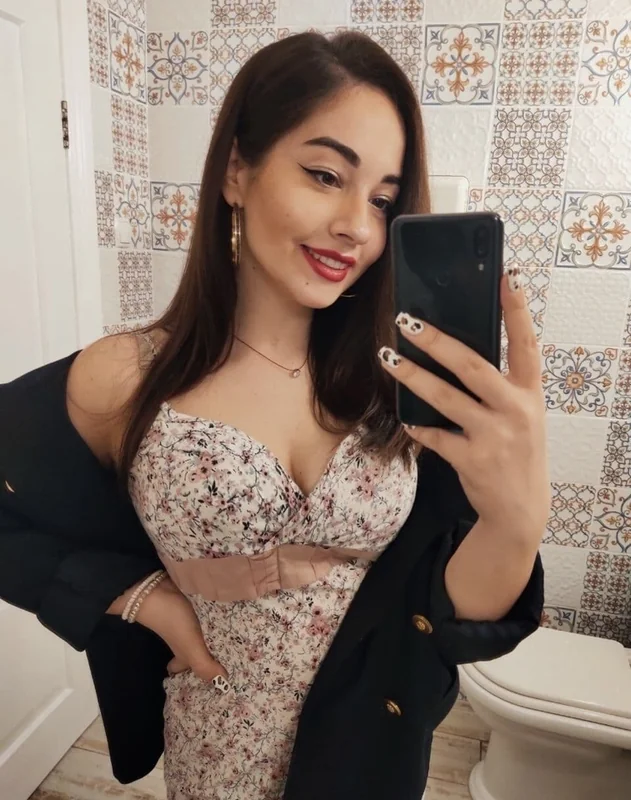 Inimitablesara OnlyFans Profile