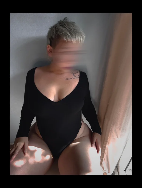 Isabelle Roman - OnlyFans Creator Profile Picture