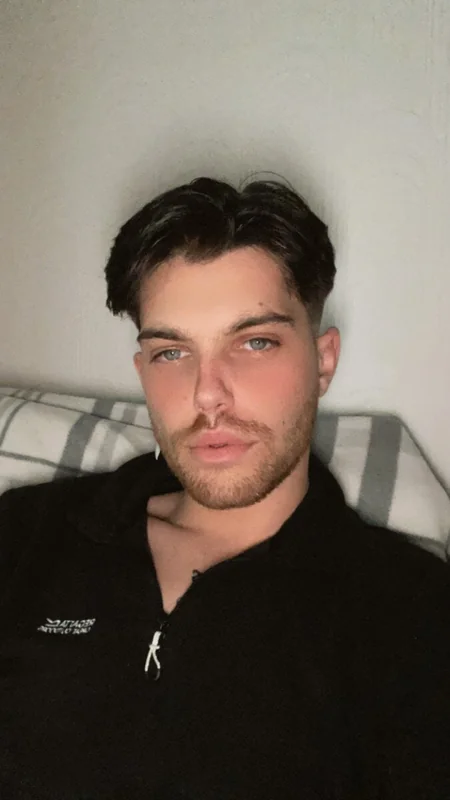 Isitcash OnlyFans Profile