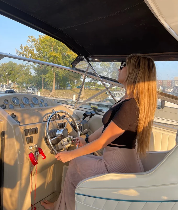 EVA - OnlyFans Creator Profile Picture