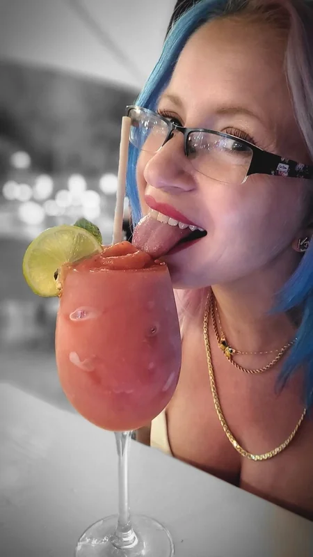 Jadebenidorm1 OnlyFans Profile