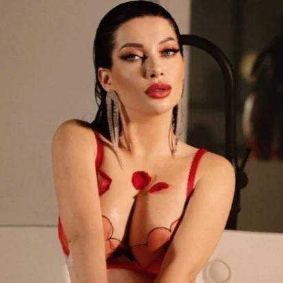 Jade Lo OnlyFans Profile