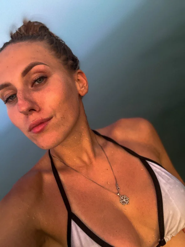 Blonde Pussy Jassie OnlyFans Profile