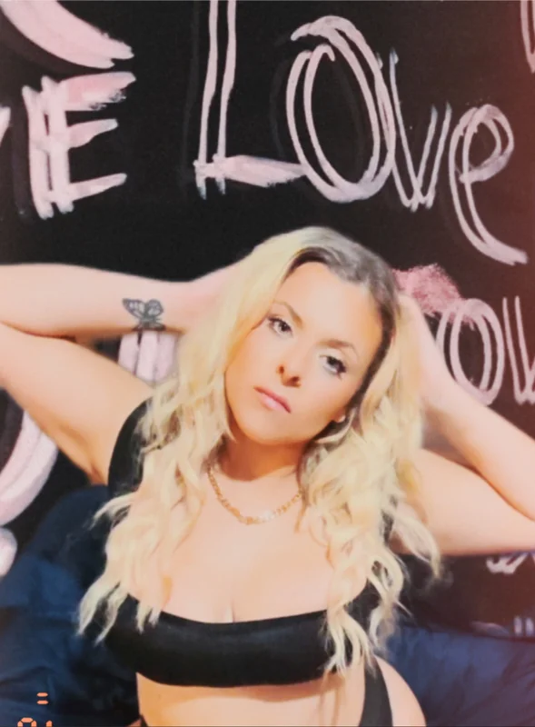 Kait OnlyFans Profile