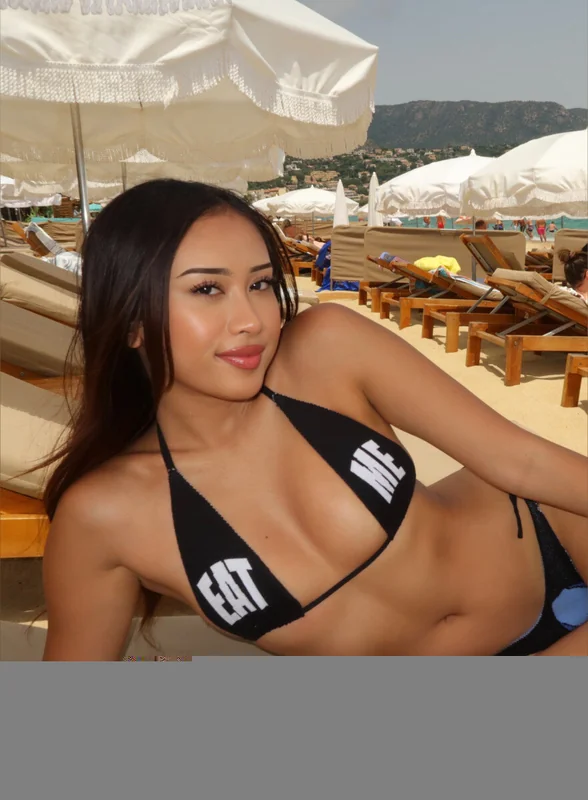 Kara J Lee OnlyFans Profile