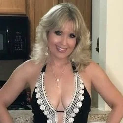 kareneng1xoxo OnlyFans Profile