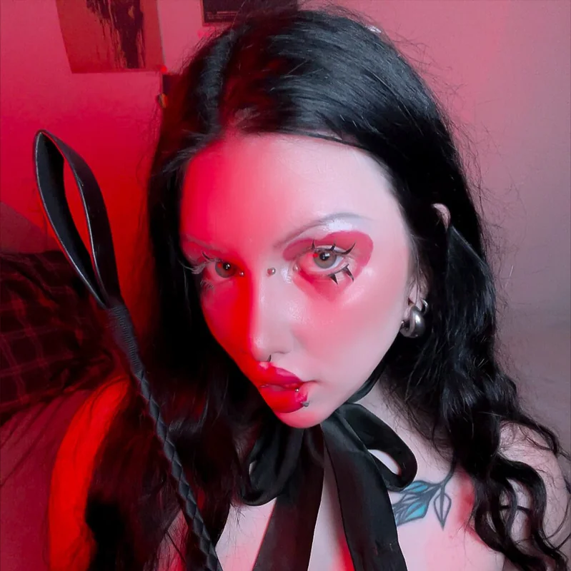 Kira Goth Girl - OnlyFans Creator Profile Picture