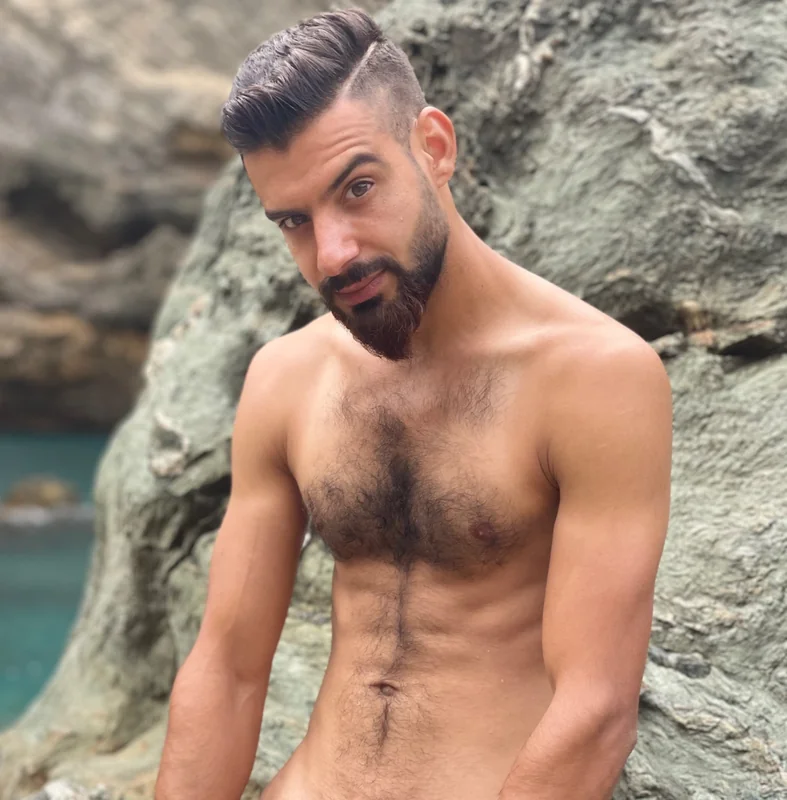 Kurdish Man VIP OnlyFans Profile