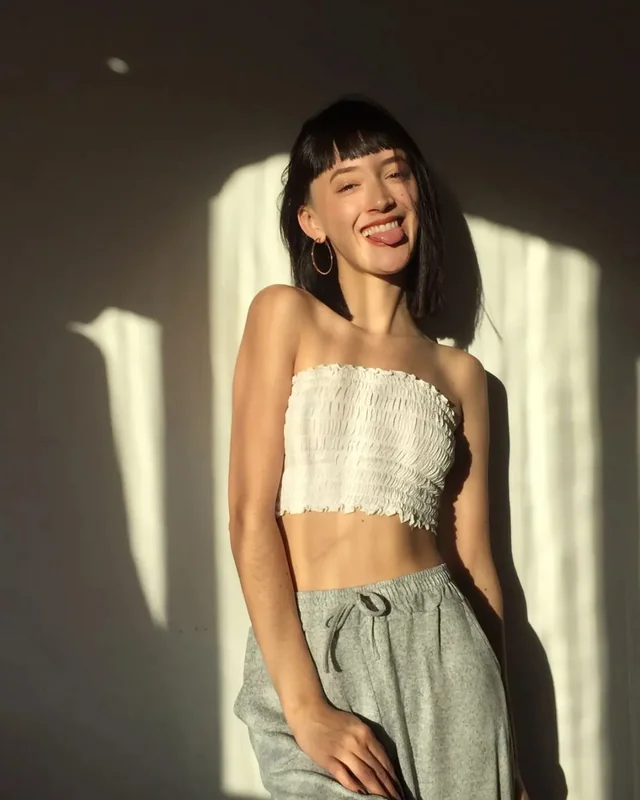 Ambar OnlyFans Profile