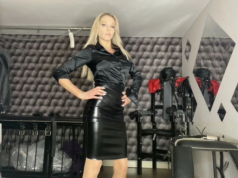 Ladydarkangel OnlyFans Profile