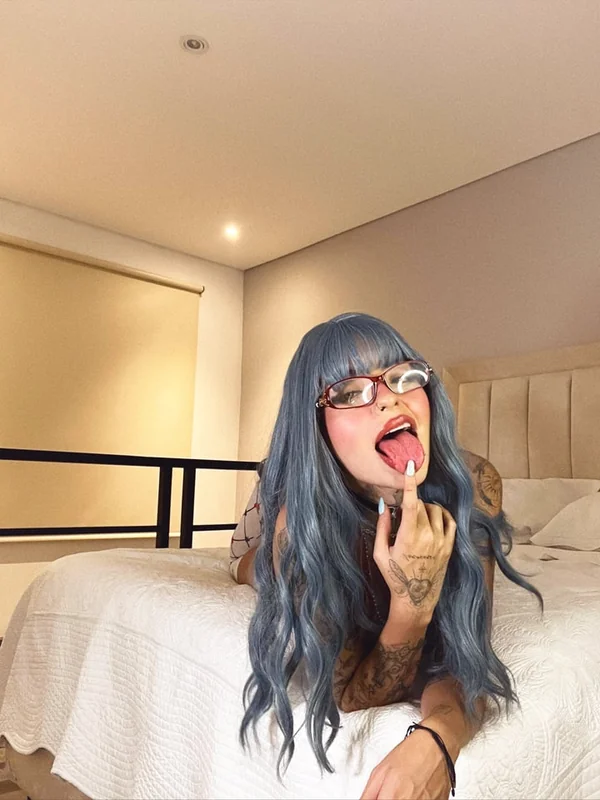 𝕍𝕒𝕝 | La Otacosteña OnlyFans Profile