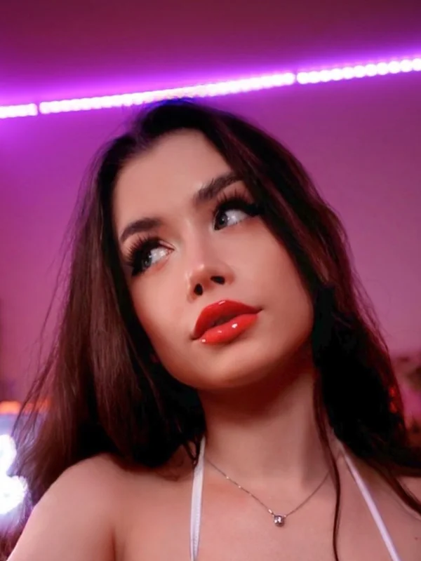 Laurel Jeune OnlyFans Profile