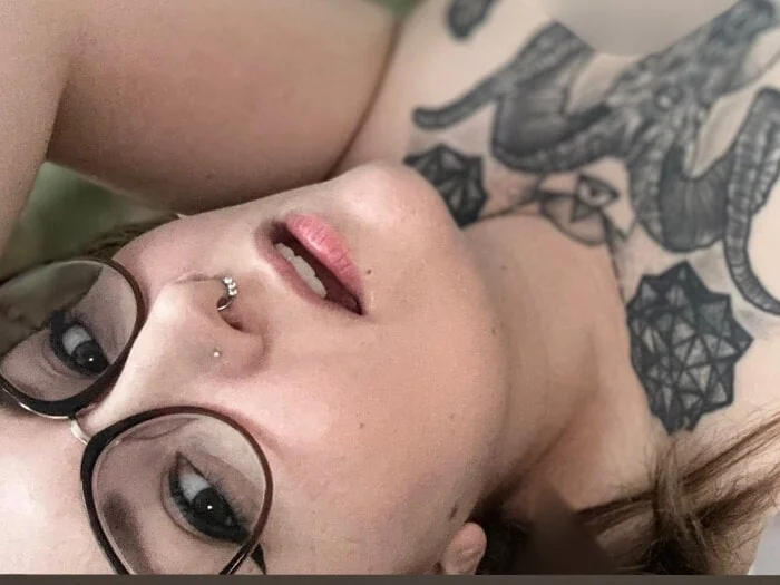 Lavenderskye19 - OnlyFans Creator Profile Picture