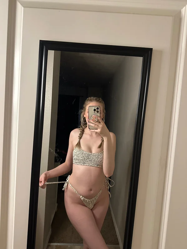 Lexi Lynne - OnlyFans Creator Profile Picture