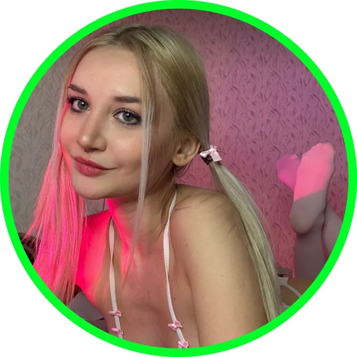 𝗟𝗨𝗡𝗔𝗕𝗘𝗟𝗟 - OnlyFans Creator Profile Picture