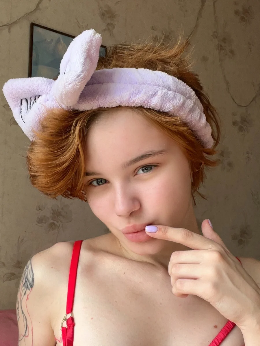 Ira little Fox (@littlefoxira) OnlyFans exclusive creator profile photo