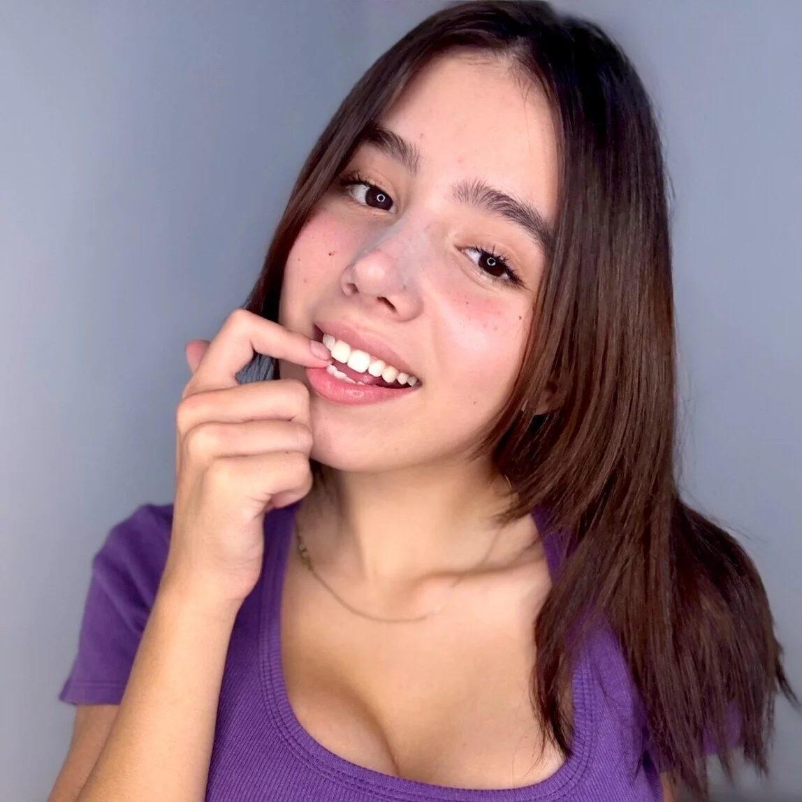 Cute Lola OnlyFans Profile