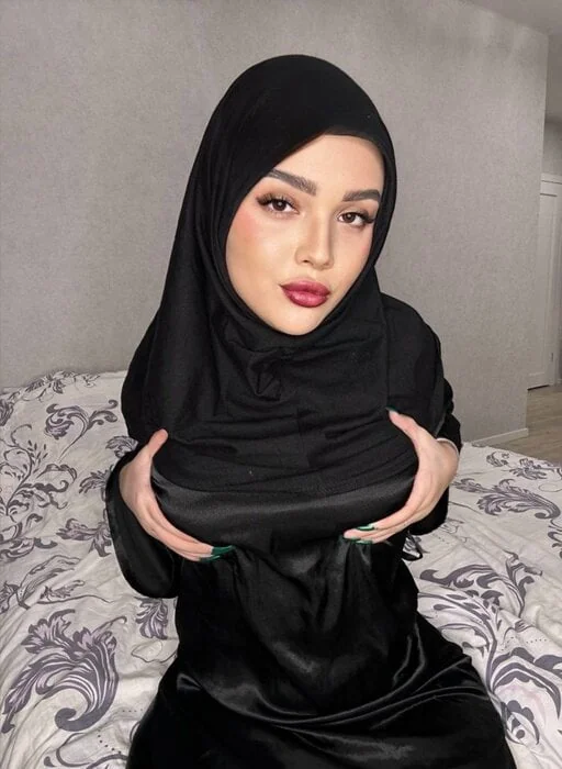 Dina OnlyFans Profile