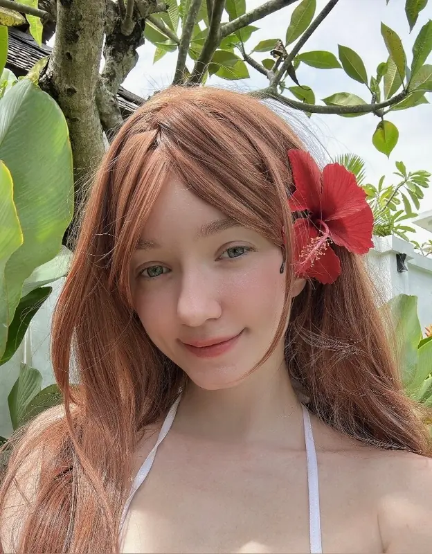 Alice OnlyFans Profile