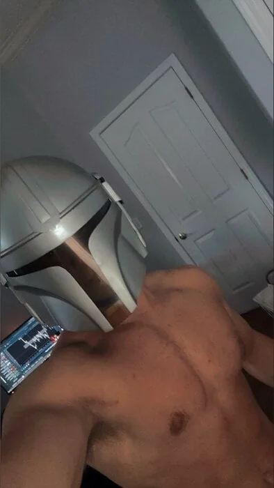 Mandoboi19 OnlyFans Profile