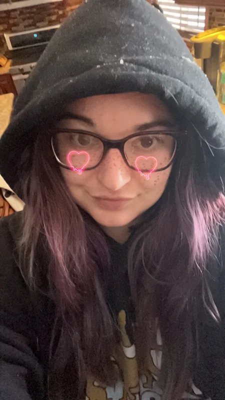 Manicwolfgirl OnlyFans Profile