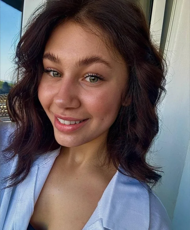 Marina OnlyFans Profile