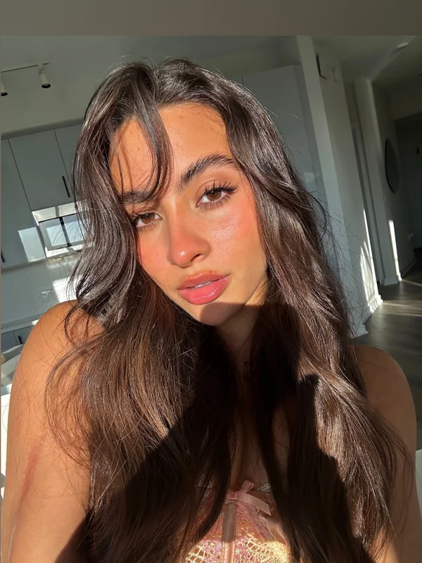 Maria Arzola OnlyFans Profile