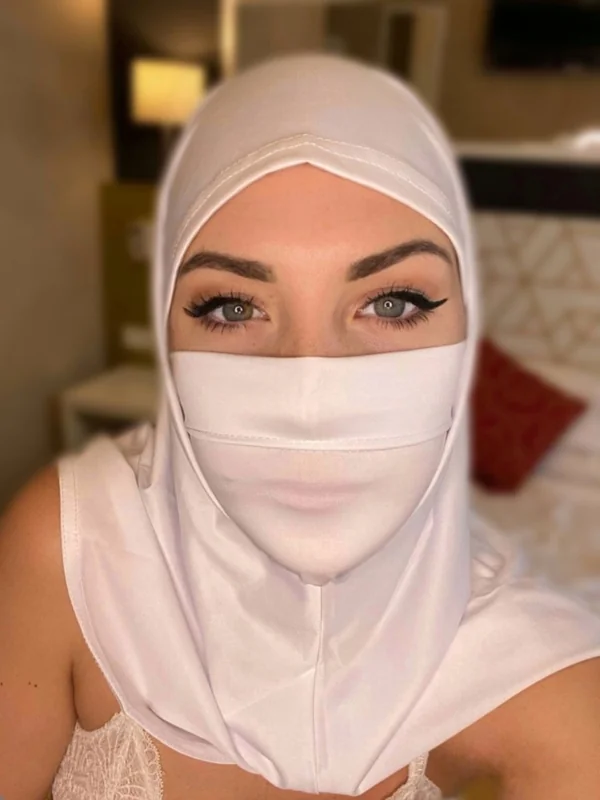 Emine OnlyFans Profile