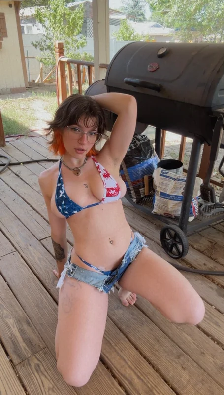 Moon - OnlyFans Creator Profile Picture