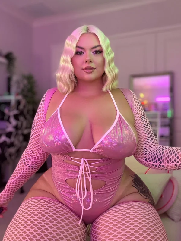 M Y S T I C OnlyFans Profile