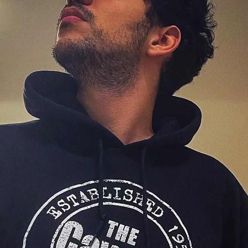 Myth Curls - OnlyFans Creator Profile Picture