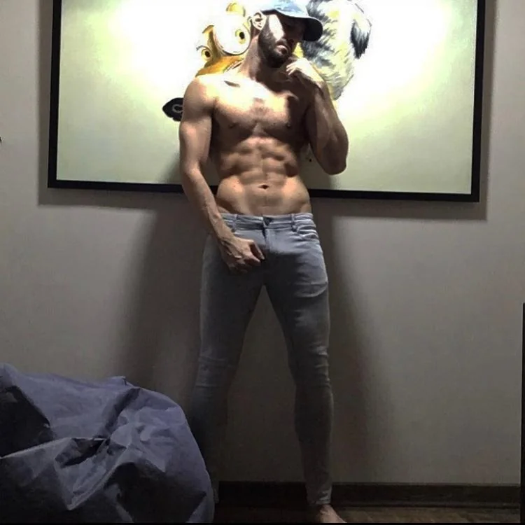 NakedGamerFree OnlyFans Profile