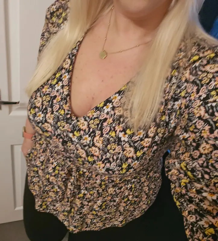 Naughtygirlnextdoorx OnlyFans Profile