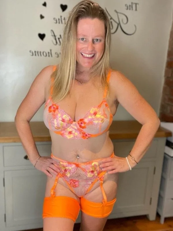 Mrs Marie x OnlyFans Profile