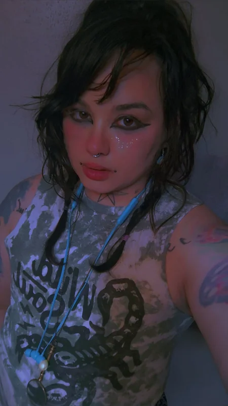 Neinlive OnlyFans Profile