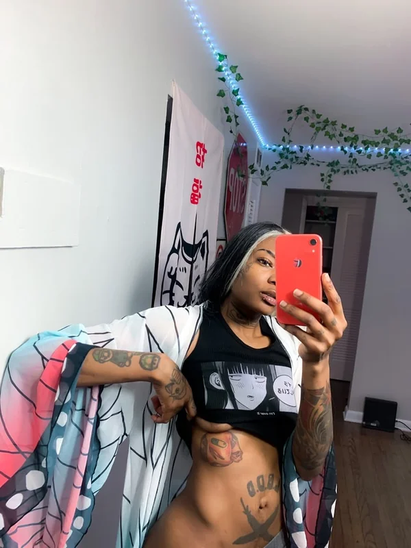 N҉ 乇K҉ ㄖ - OnlyFans Creator Profile Picture