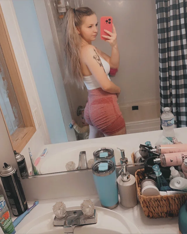 NicoleF48 - OnlyFans Creator Profile Picture