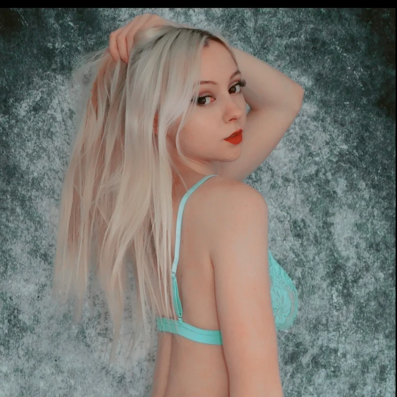 Onlyambrefree OnlyFans Profile