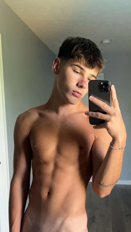 Opashvip OnlyFans Profile