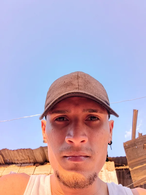 Papiiroii OnlyFans Profile